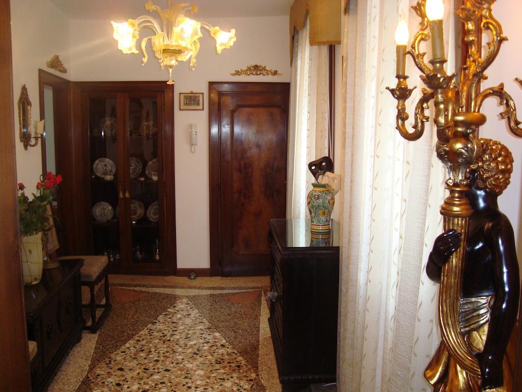 Ca' Pierre Apartment Venesia Ruang foto